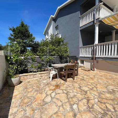 Apartment Marin *